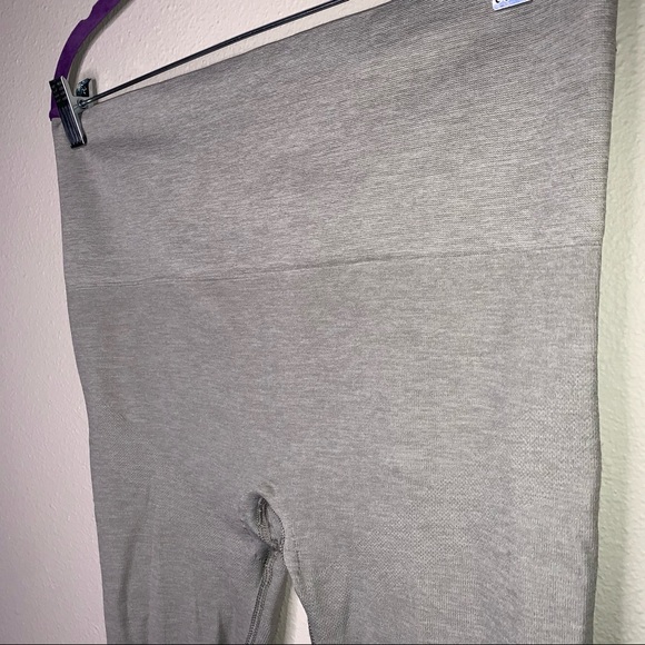 BLANQI | Maternity Support Legging - Picture 6 of 10